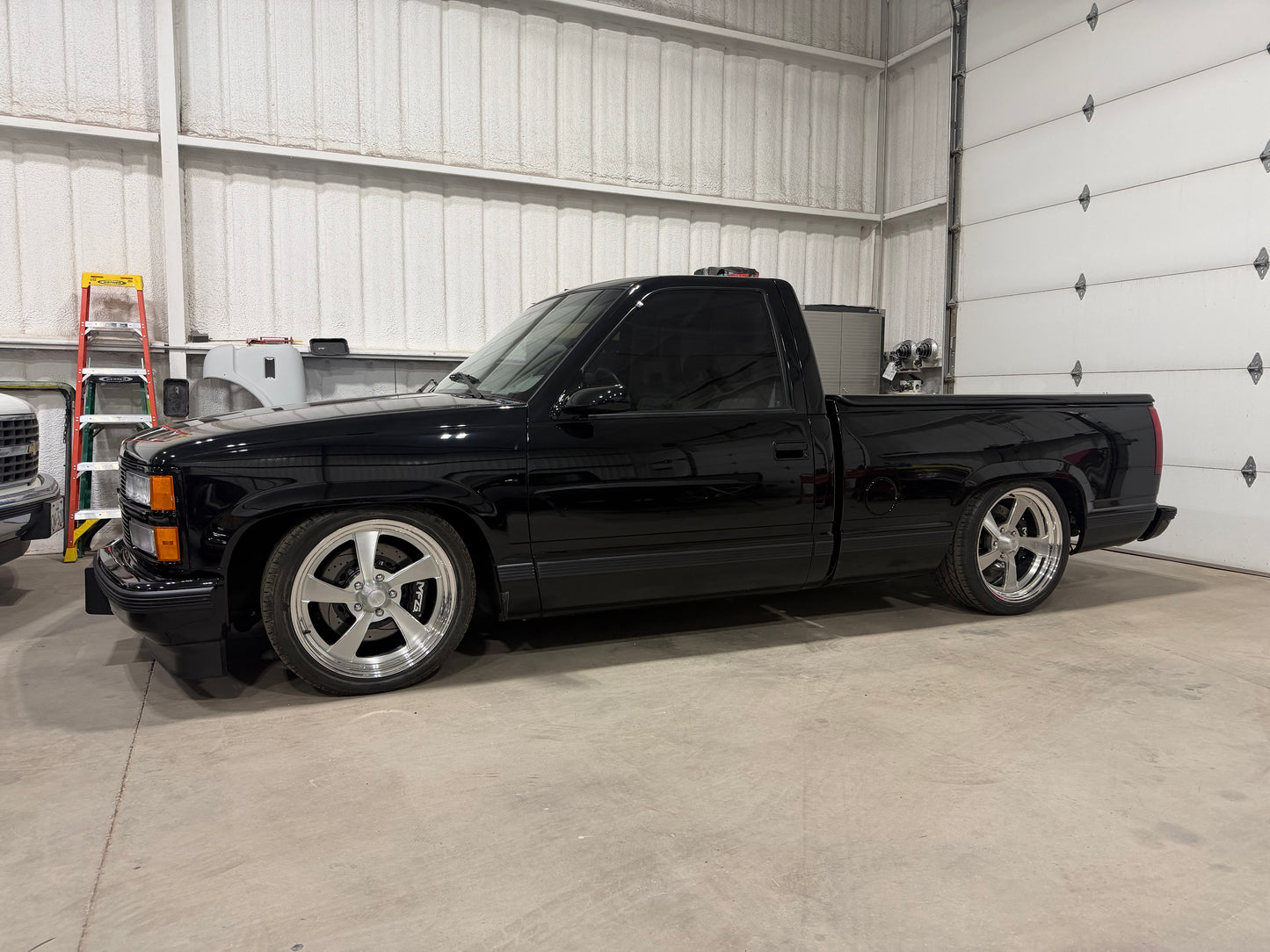 Billet Specialties Renegade - 20” Brushed center