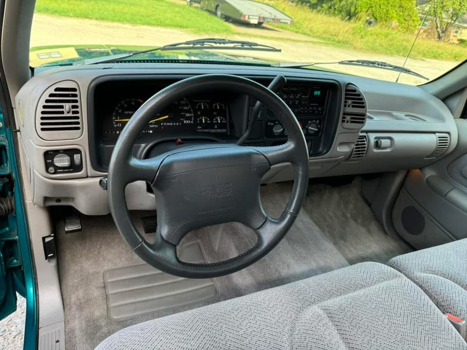 ‘95 GMC Sierra 1500 w/ 19K miles