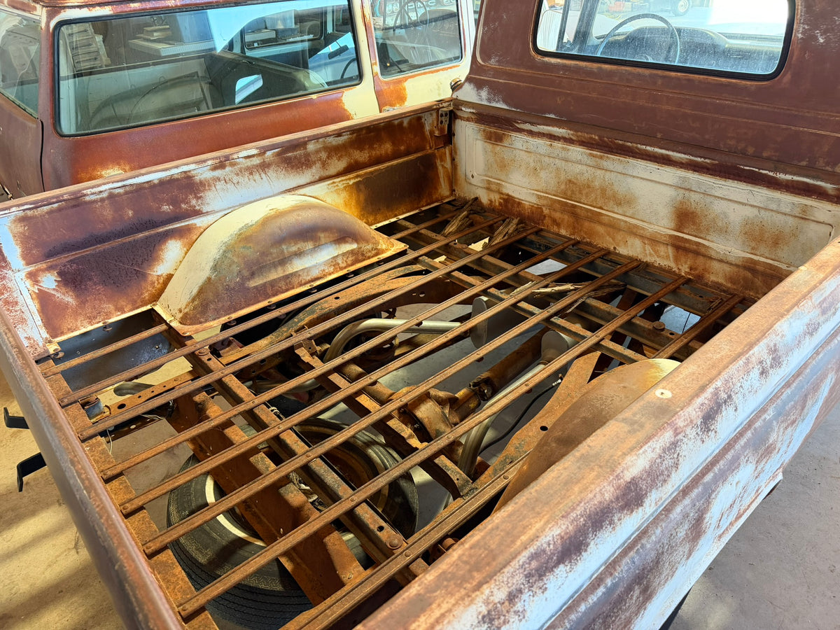 1961 Chevrolet Apache